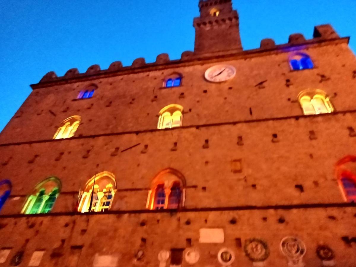 Appartamento Il Mandorlo Nel Centro Di Volterra Extérieur photo