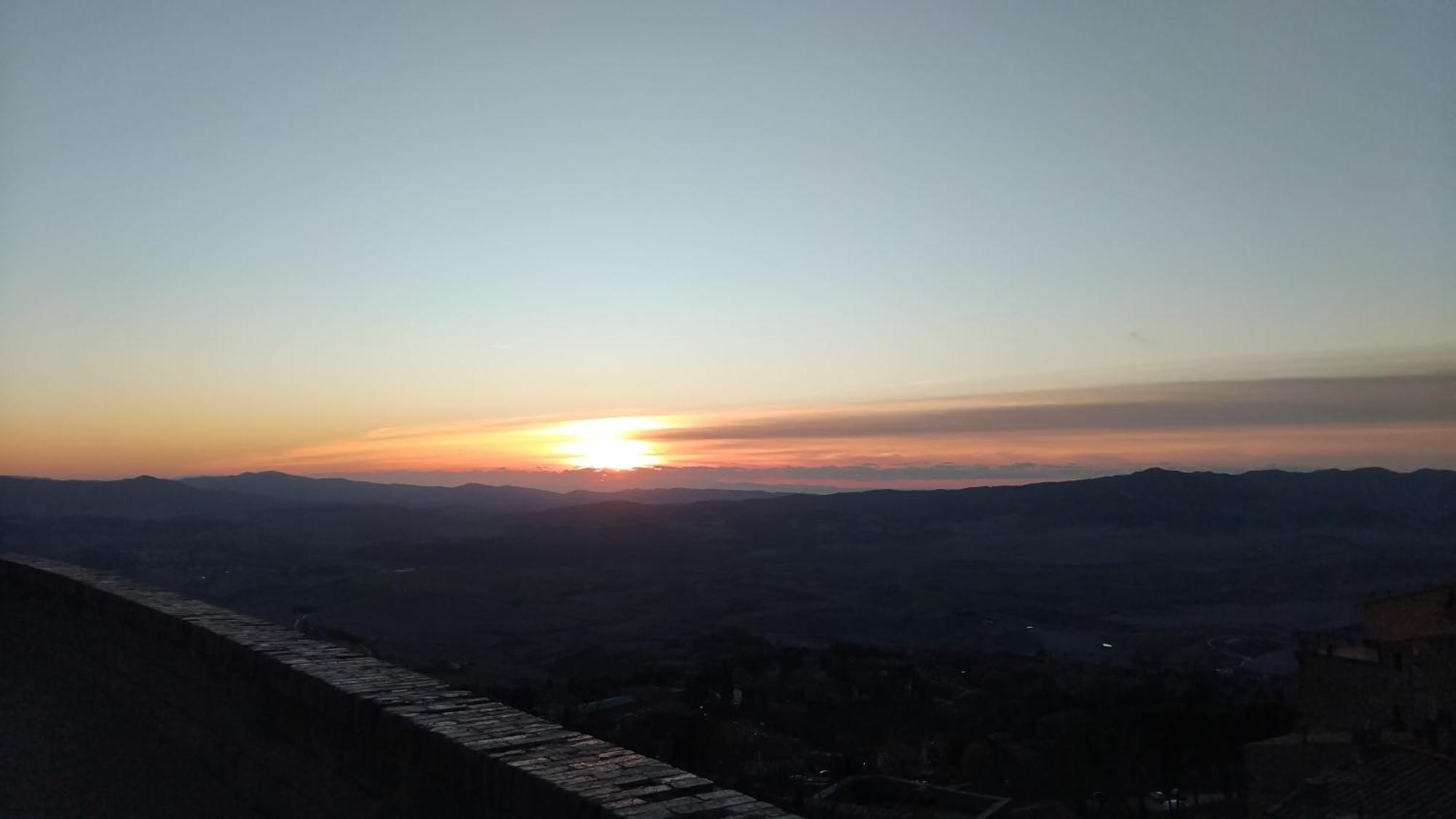 Appartamento Il Mandorlo Nel Centro Di Volterra Extérieur photo